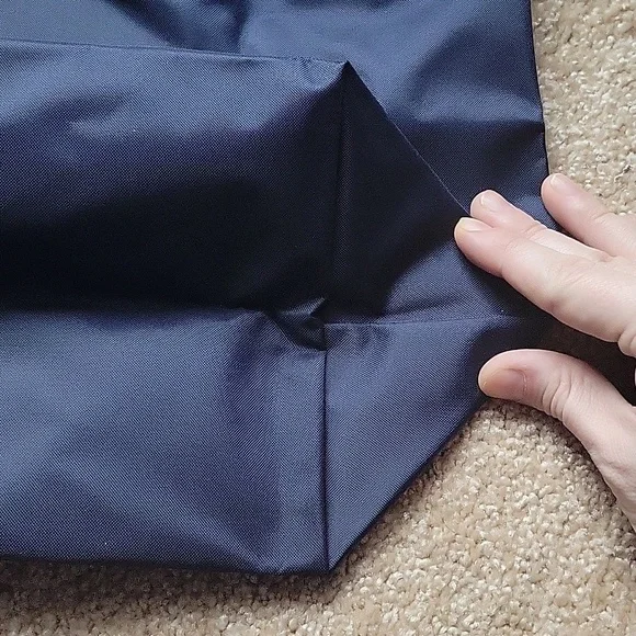 Longchamp Le Pliage Special Edition w/silver Eiffel Tower Embroidery - Picture 7 of 9